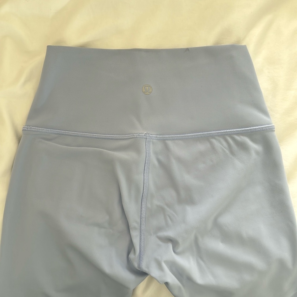 Lululemon leggings. Size 4. Pretty sure 28”